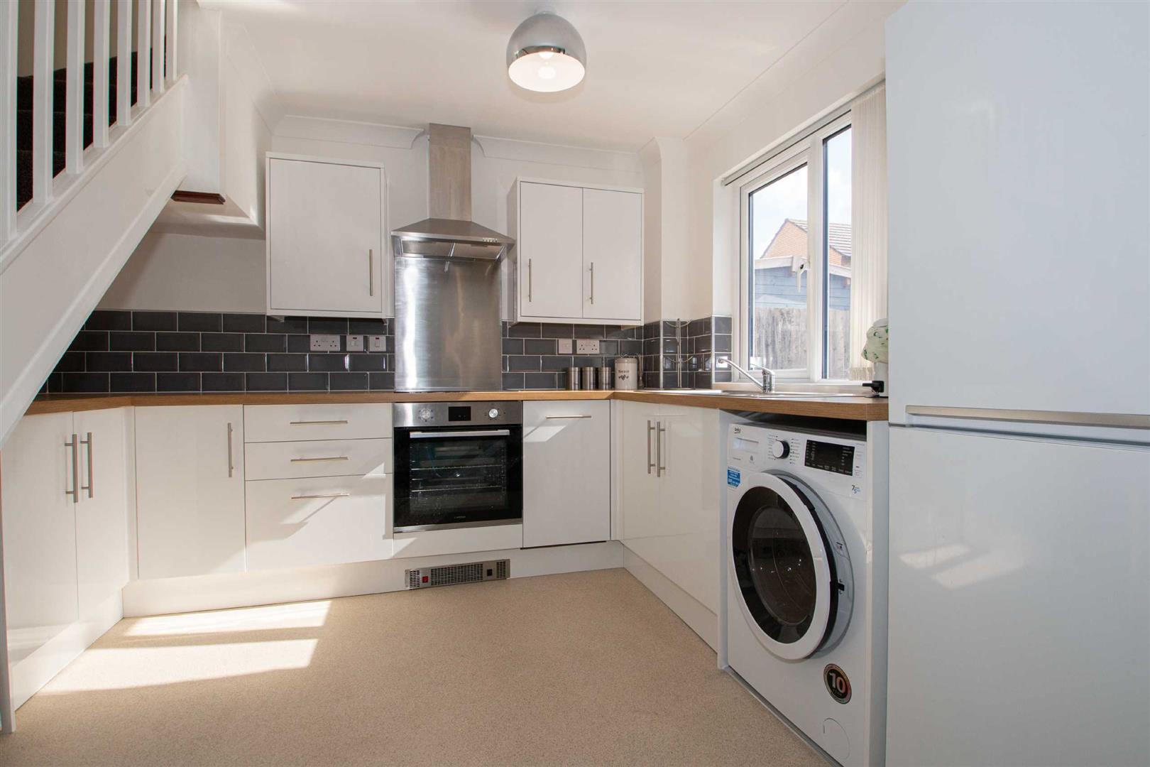1 bed property in Pimpernel Grove, Milton Keynes